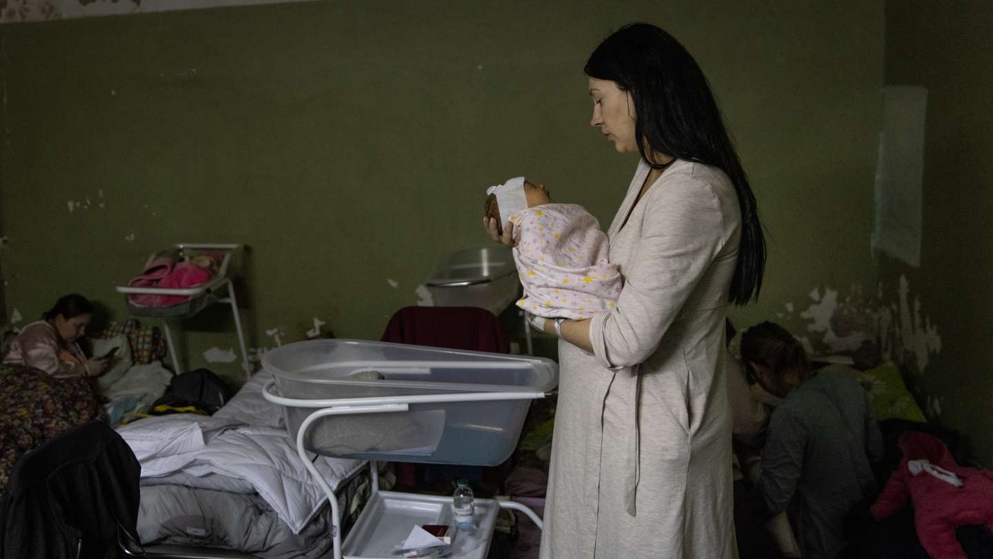 Maternity Ward Patients In Kyiv Hospital Move To Bomb Shelter Amid Russian Attack