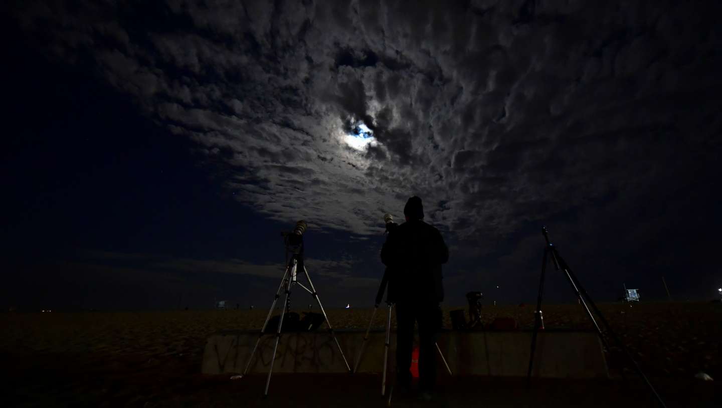 US-SCIENCE-ASTRONOMY-MOON-ECLIPSE