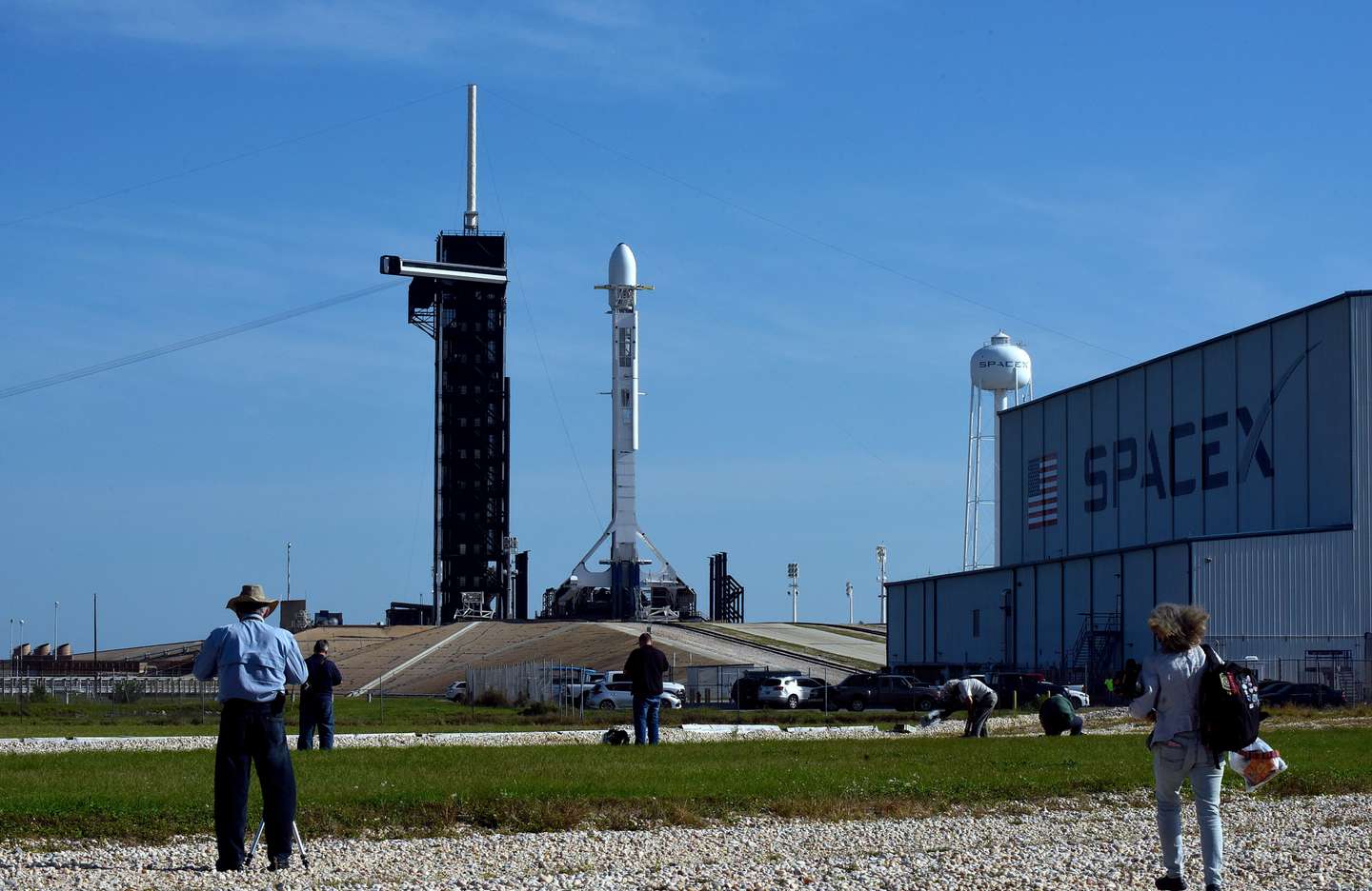 A SpaceX Falcon 9 rocket carrying the seventh batch of 60