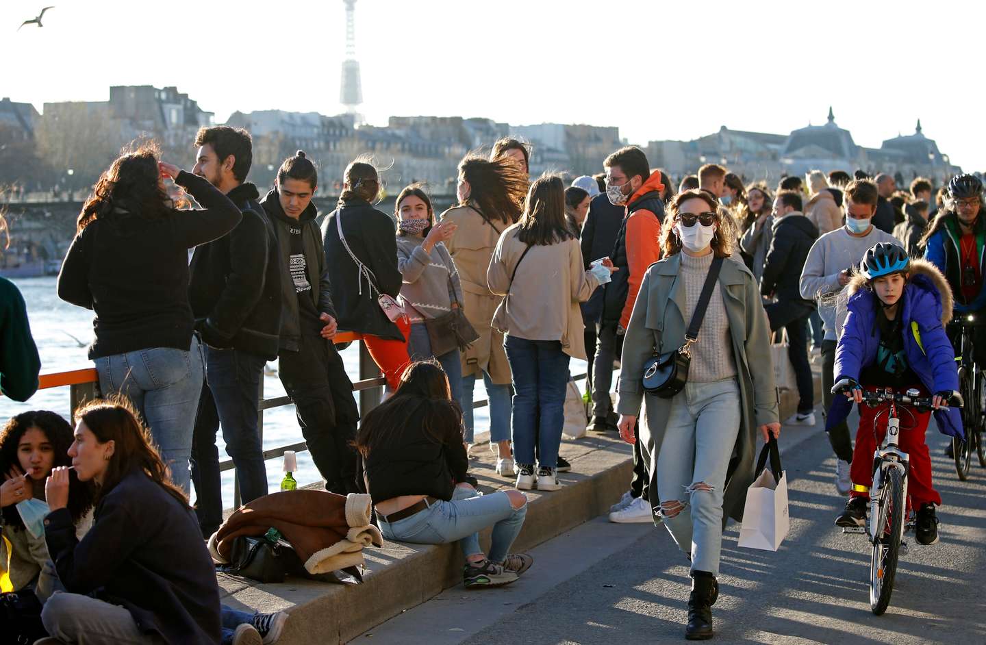 Paris Suggests 3-Week Lockdown To Curb Covid-19