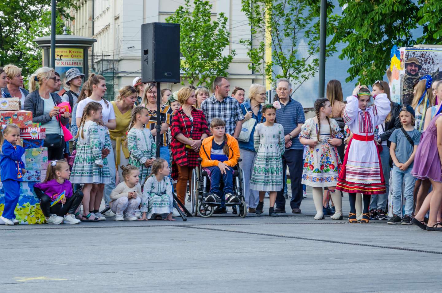 Charity dancing event by children in Lviv