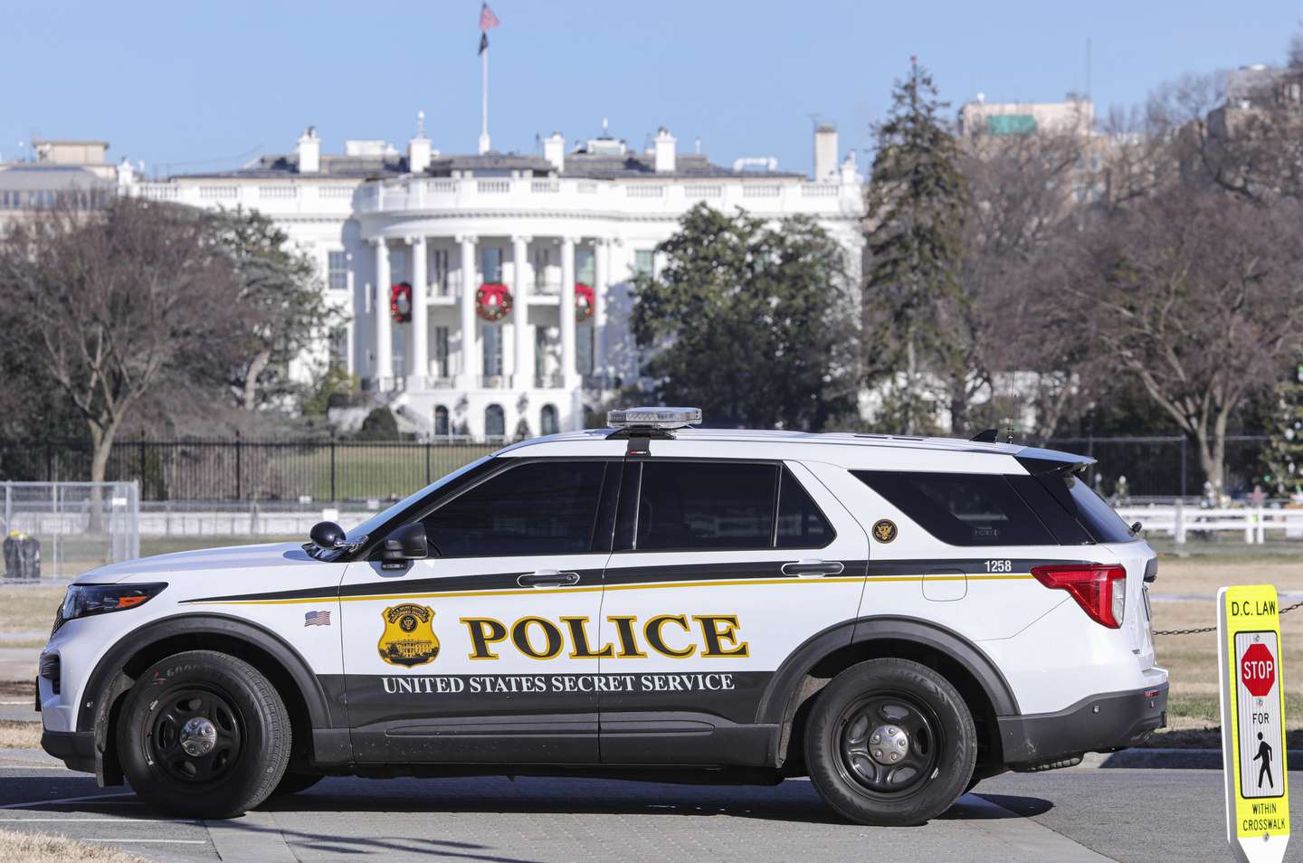 Ahead of Ukrainian President Zelenskyy's visit to US Capitol in Washington