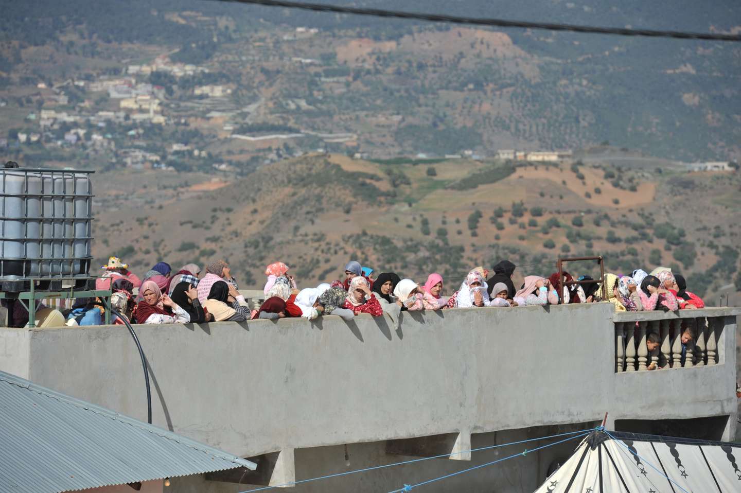 Realizou-se esta segunda-feira o funeral de Rayan, o rapaz de cinco anos que morreu este sábado depois de passar quatro dias preso num poço em Marrocos