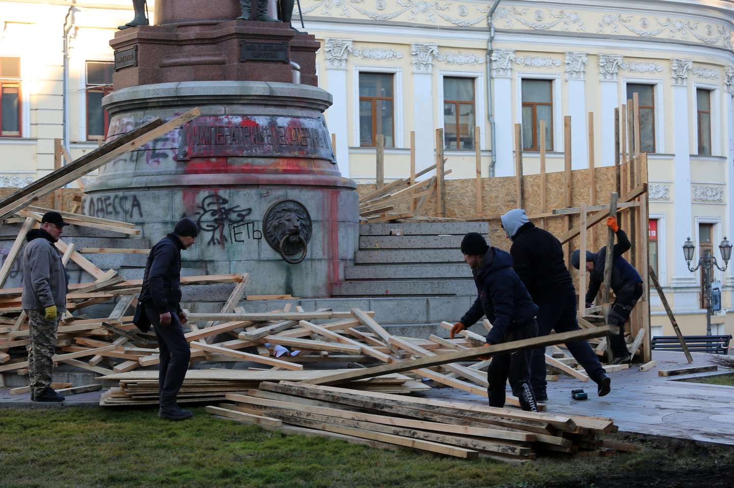 Dismantling Of The Monument To Catherine II In Odesa