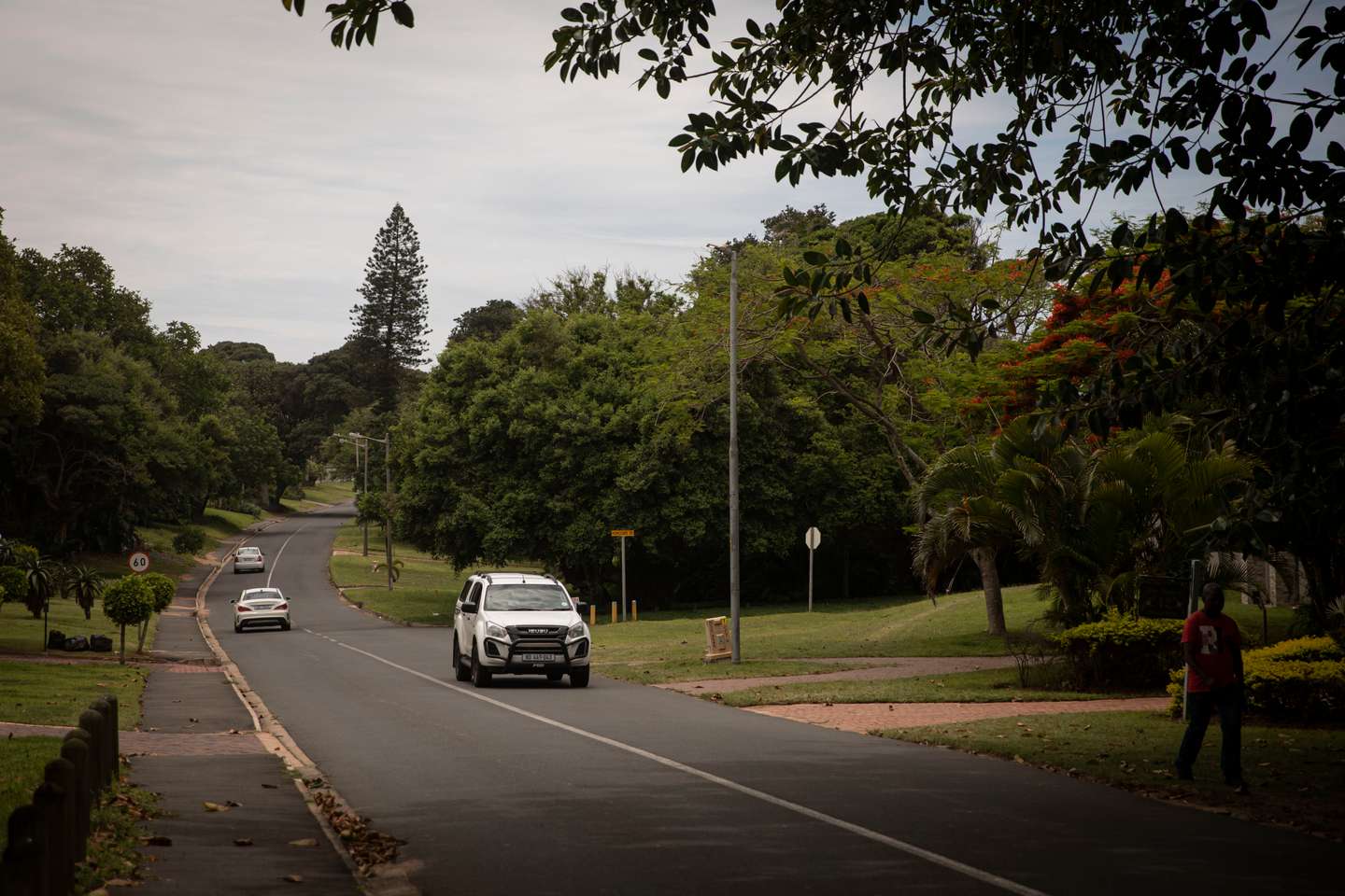Reportagem sobre o bairro onde João Rendeiro viveu nos últimos dias antes de ser detido pelas autoridades sul-africanas. O ex-banqueiro João Rendeiro foi preso no dia 11 de dezembro, num hotel em Durban, na província sul-africana do KwaZulu-Natal, numa operação que resultou da cooperação entre as polícias portuguesa, angolana e sul-africana. Durban, África do Sul, 19 de dezembro de 2021. JOÃO PORFÍRIO/OBSERVADOR