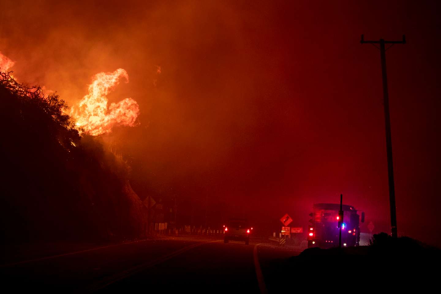 Colorado fire breaks out in Big Sur
