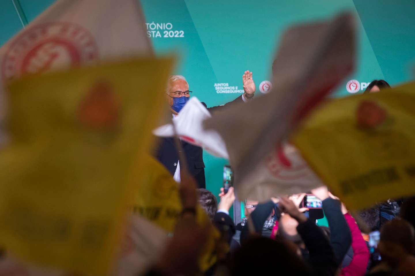 Campanhas para as eleições legislativas de 2022: Comício em Viseu do candidato pelo Partido Socialista, António Costa, secretário-geral do PS e candidato a primeiro-ministro. As eleições legislativas realizam-se no próximo dia 30 de janeiro de 2022. Viseu, 22 de janeiro de 2022. JOÃO PORFÍRIO/OBSERVADOR