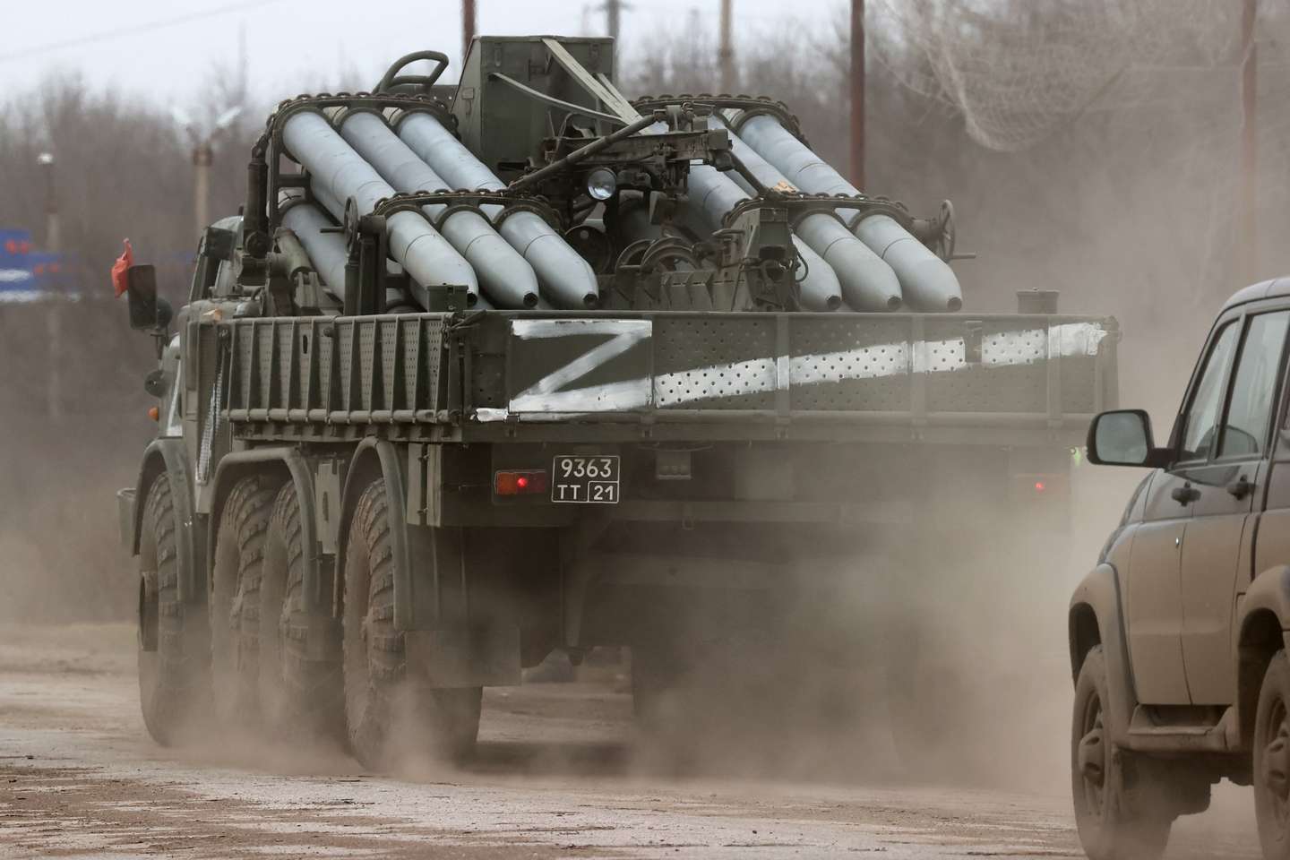 Military hardware moved across Crimea, Russia