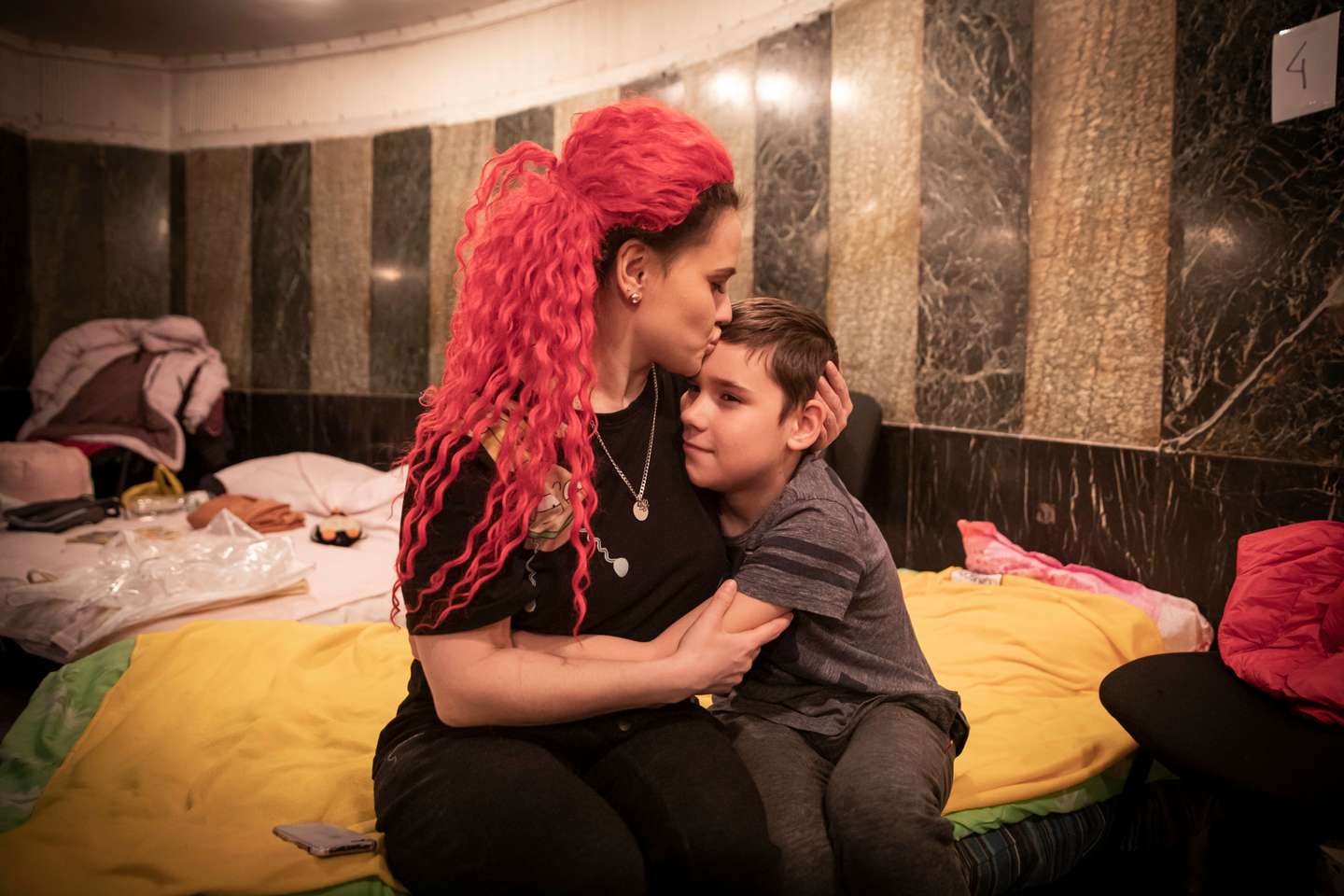 Reportagem no Teatro no centro de Lviv, na Ucrânia, que está a acolher refugiados vindos de outras cidades da Ucrânia. A Rússia, a mando do seu presidente, Vladimir Putin, invadiu a Ucrânia no passado dia 24 de fevereiro de 2022. Lviv, Ucrânia, 1 de março de 2022. JOÃO PORFÍRIO/OBSERVADOR