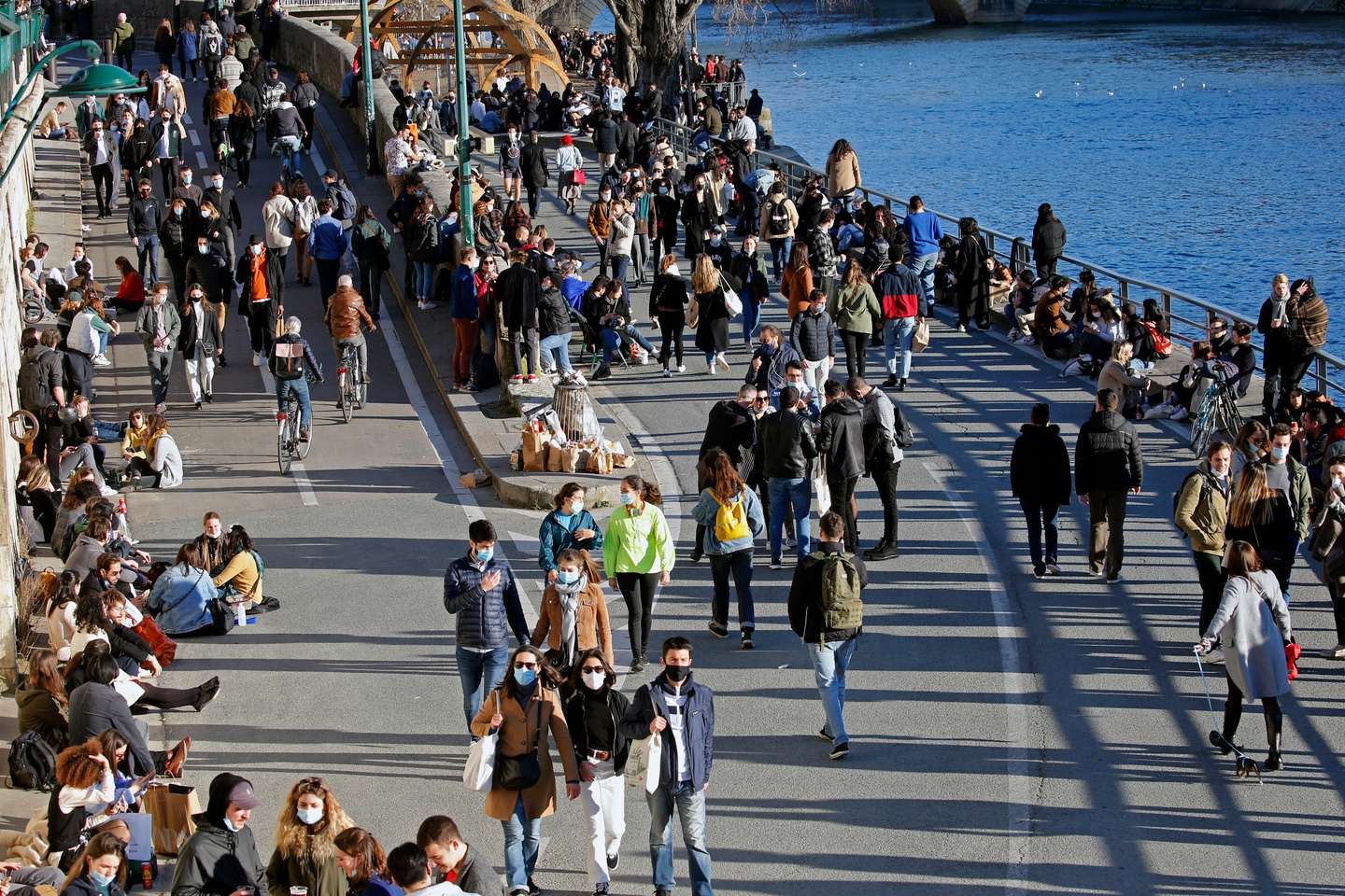 Paris Suggests 3-Week Lockdown To Curb Covid-19
