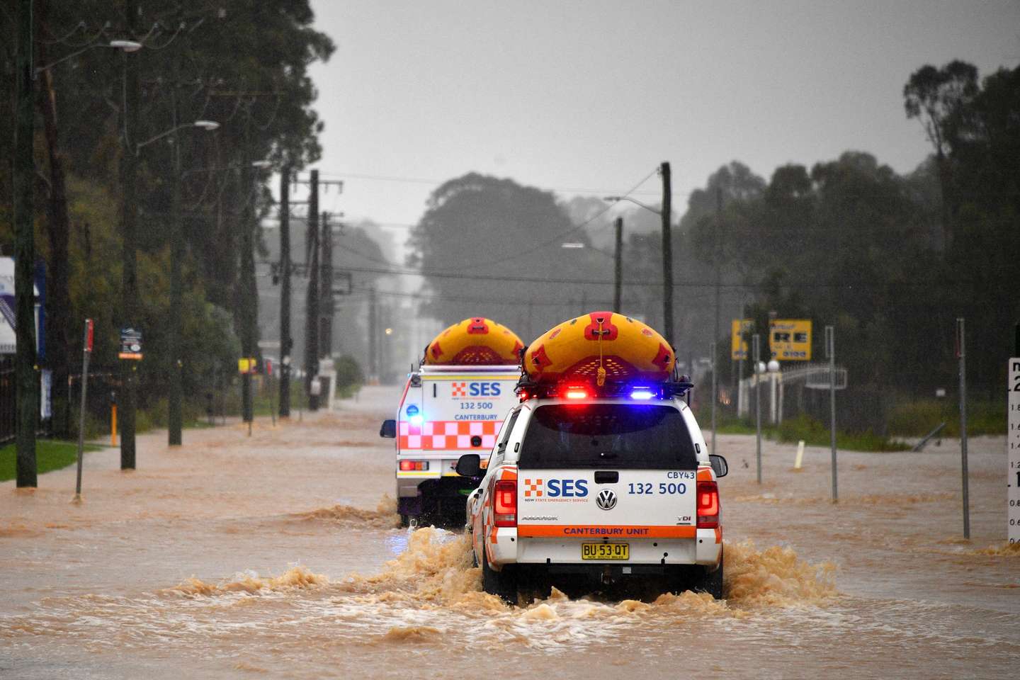 TOPSHOT-AUSTRALIA-WEATHER-FLOOD