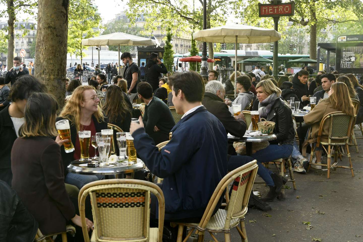 FRANCE-HEALTH-VIRUS-CULTURE-RESTAURANTS