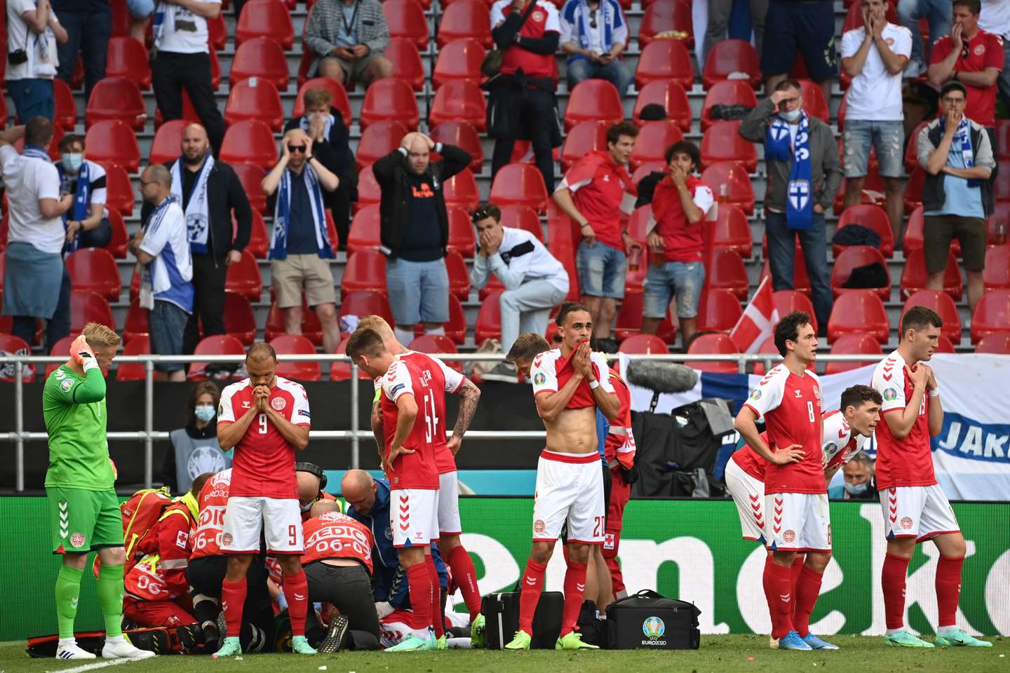 FBL-EURO-2020-2021-MATCH03-DEN-FIN