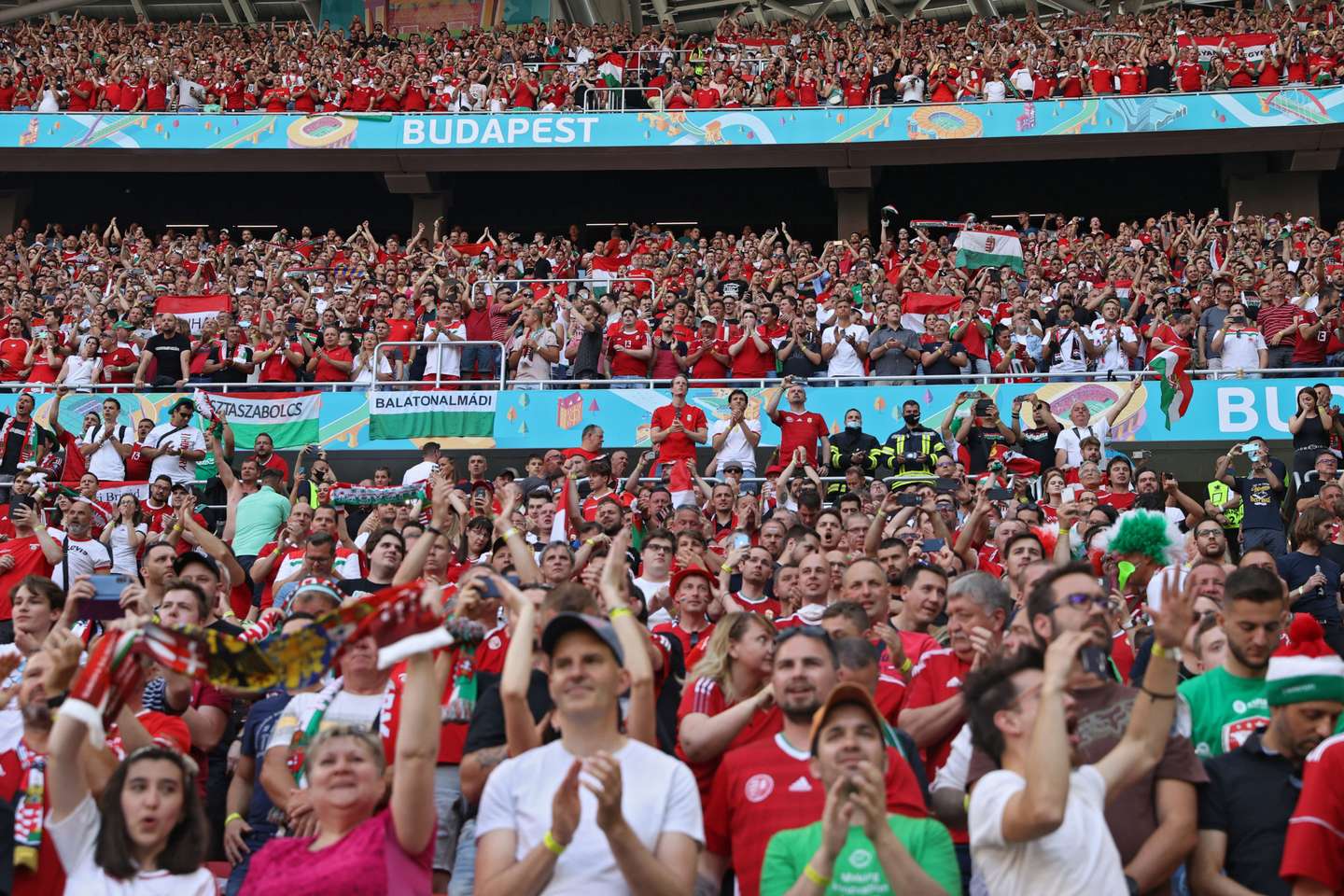 FBL-EURO-2020-2021-MATCH11-HUN-POR-FANS