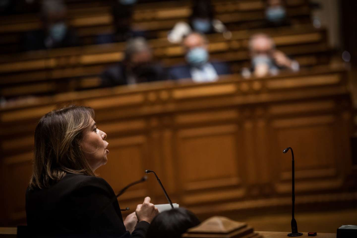 Parlamento: Debate na generalidade ao Orçamento do Estado para 2022, na Assembleia da República. Bloco de Esquerda e PCP votarão contra o orçamento o que provocará a queda do Governo de António Costa e eleições antecipadas. Intervenção de Catarina Martins, líder do Bloco de Esquerda. Lisboa, 26 de outubro de 2021. JOÃO PORFÍRIO/OBSERVADOR