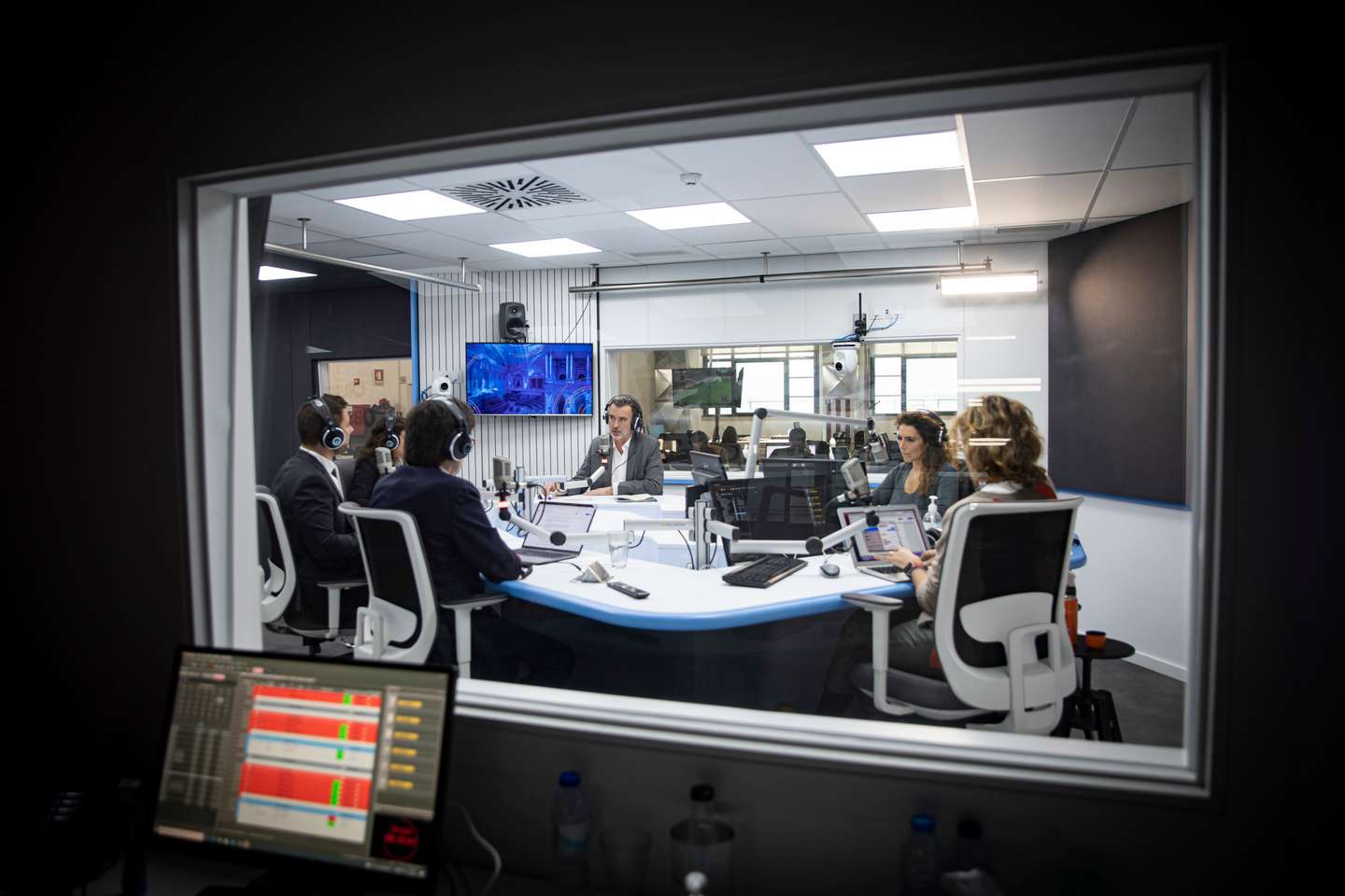 Entrevista ao presidente da iniciativa liberal - IL - João Cotrim de Figueiredo, à Rádio Observador, candidato pelo partido às próximas eleições legislativas. Lisboa, 10 de dezembro de 2021. JOÃO PORFÍRIO/OBSERVADOR