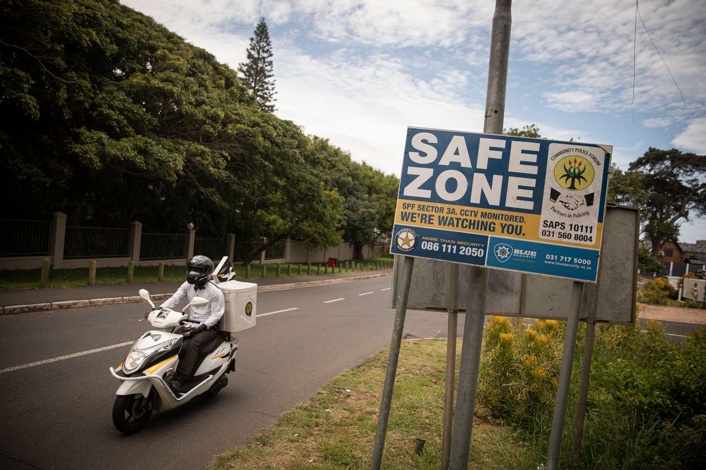 Reportagem sobre o bairro onde João Rendeiro viveu nos últimos dias antes de ser detido pelas autoridades sul-africanas. O ex-banqueiro João Rendeiro foi preso no dia 11 de dezembro, num hotel em Durban, na província sul-africana do KwaZulu-Natal, numa operação que resultou da cooperação entre as polícias portuguesa, angolana e sul-africana. Durban, África do Sul, 19 de dezembro de 2021. JOÃO PORFÍRIO/OBSERVADOR
