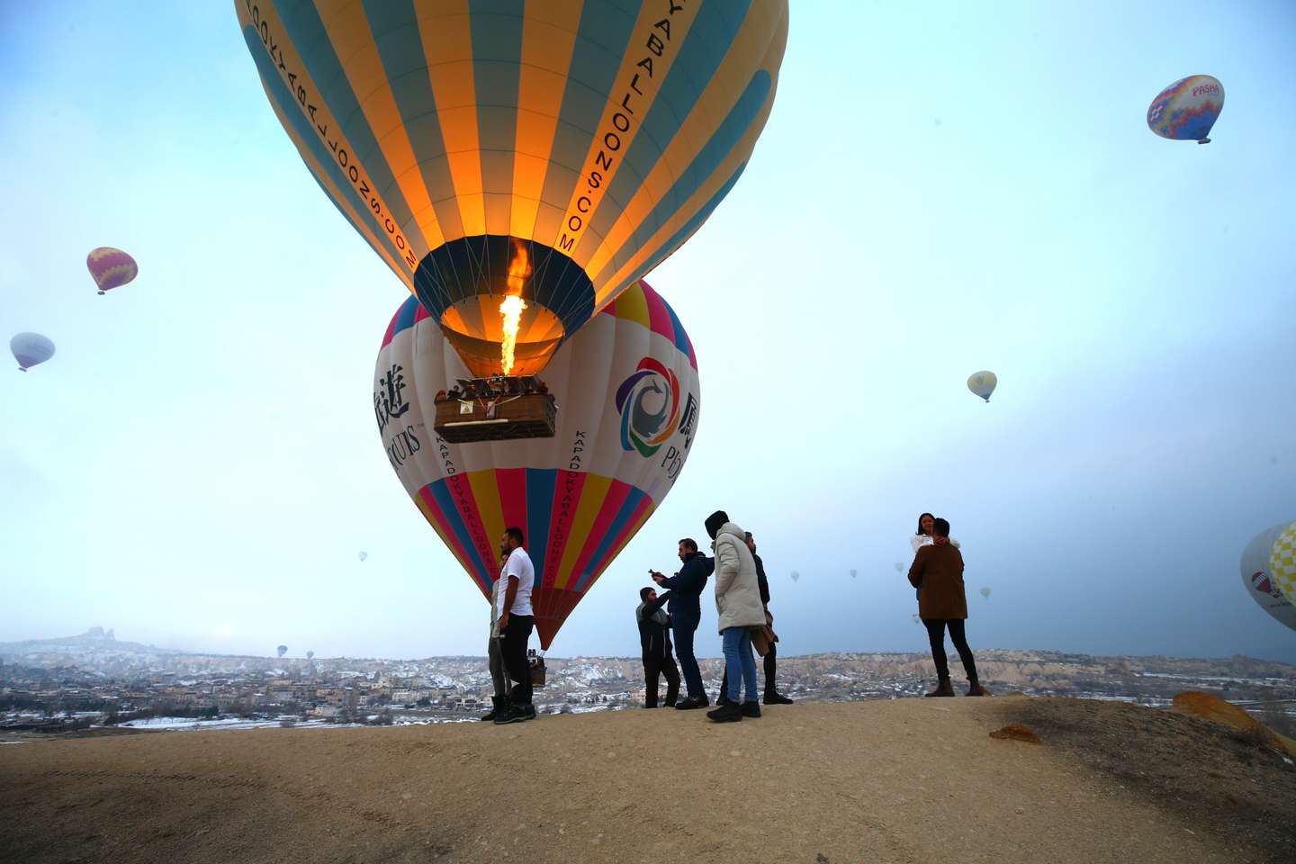 Celebração do Dia de São Valentim, também conhecido como Dia dos Namorados, na Turquia