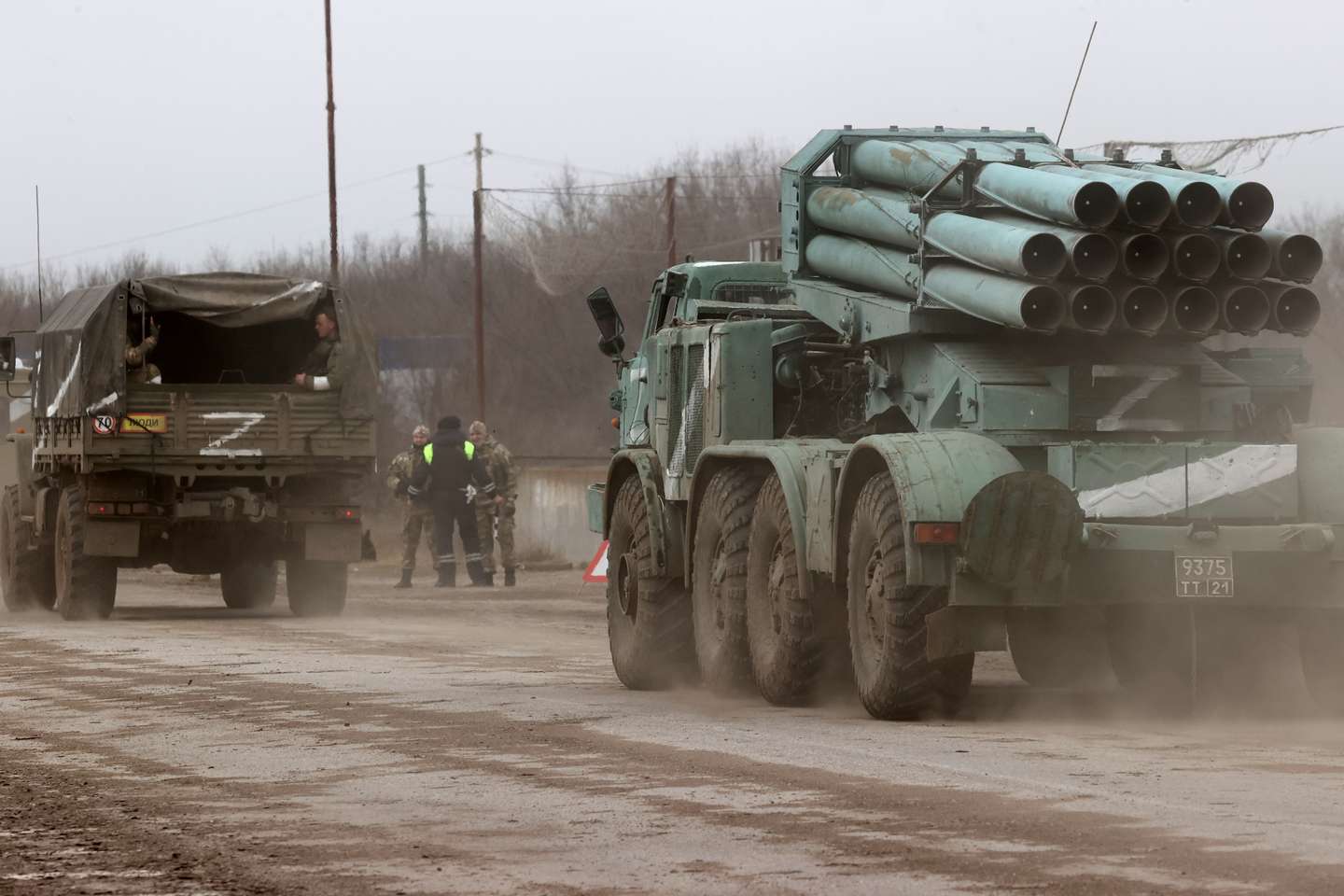 Military hardware moved across Crimea, Russia