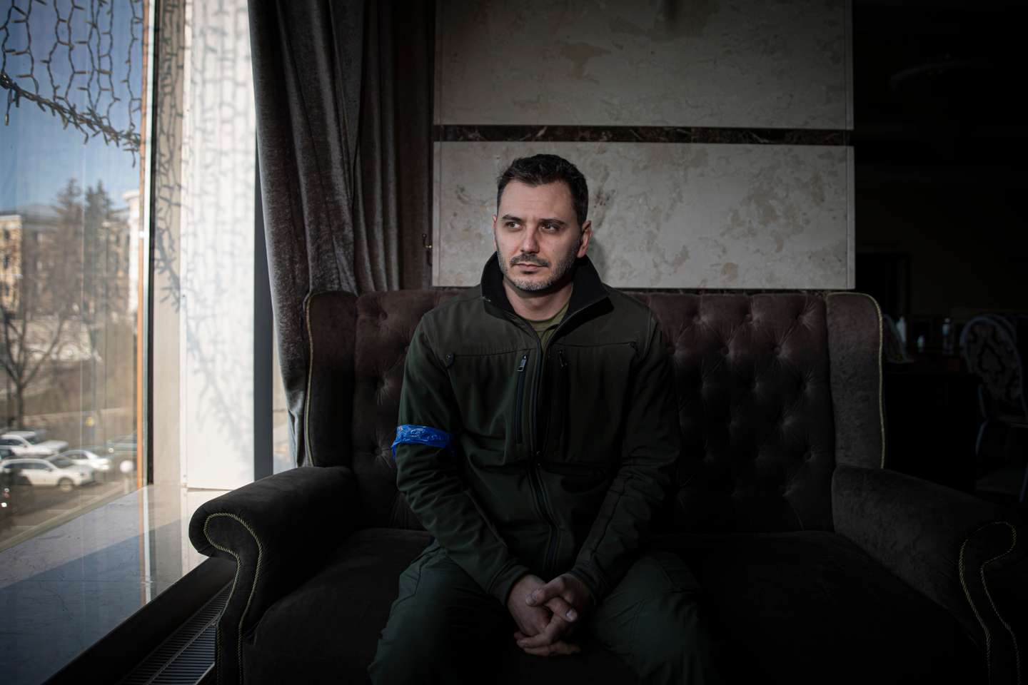 Entrevista ao deputado Yegor Chernev do parlamento ucraniano. A Rússia, a mando do seu presidente, Vladimir Putin, invadiu a Ucrânia no passado dia 24 de fevereiro de 2022. Kiev, Ucrânia, 18 de março de 2022. JOÃO PORFÍRIO/OBSERVADOR