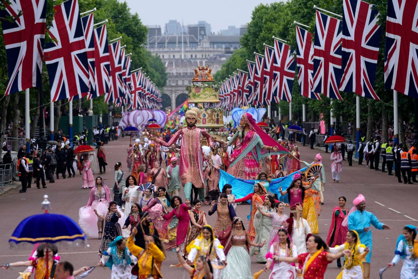 Queen Elizabeth II Platinum Jubilee 2022 - Platinum Pageant