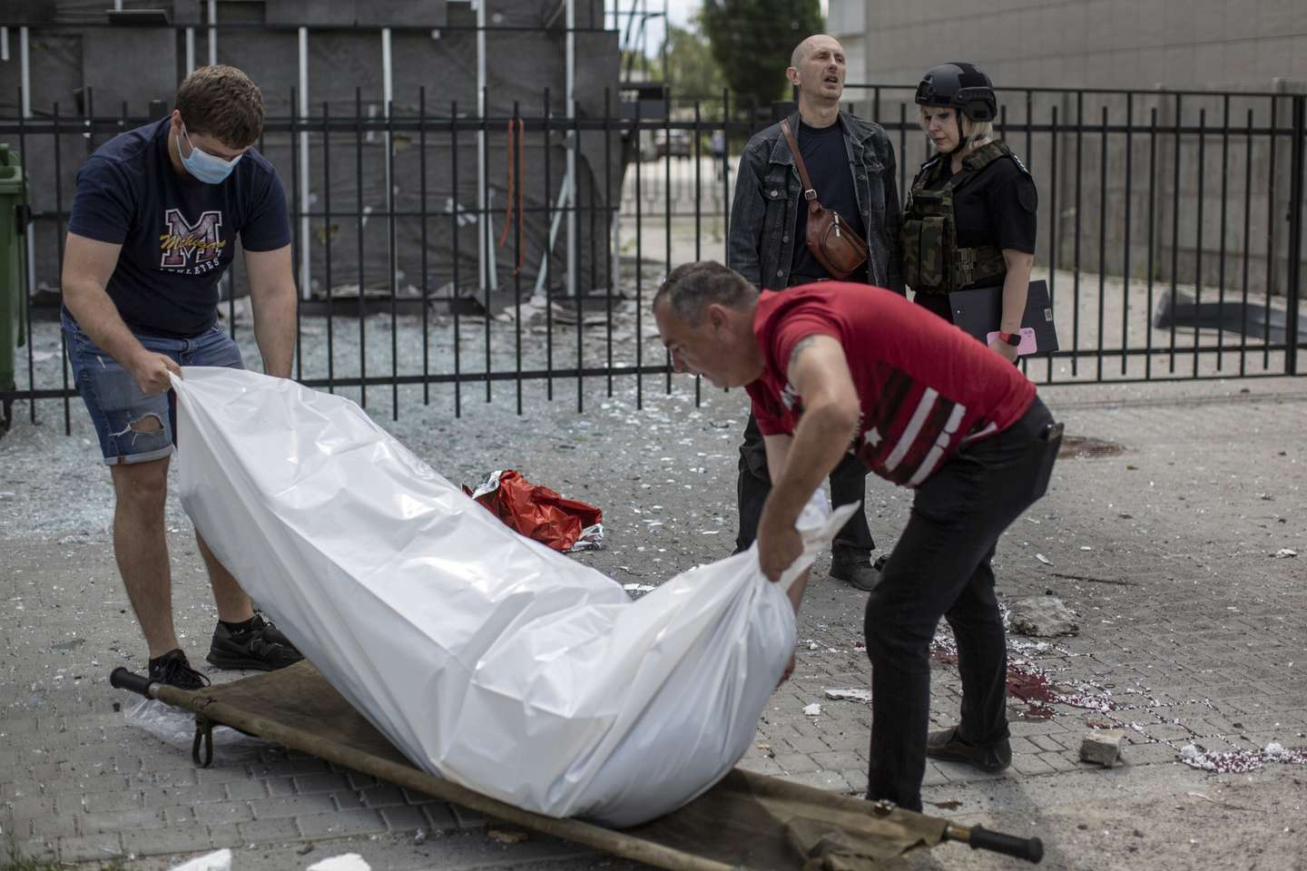 Russian strike kills three people in Kharkiv