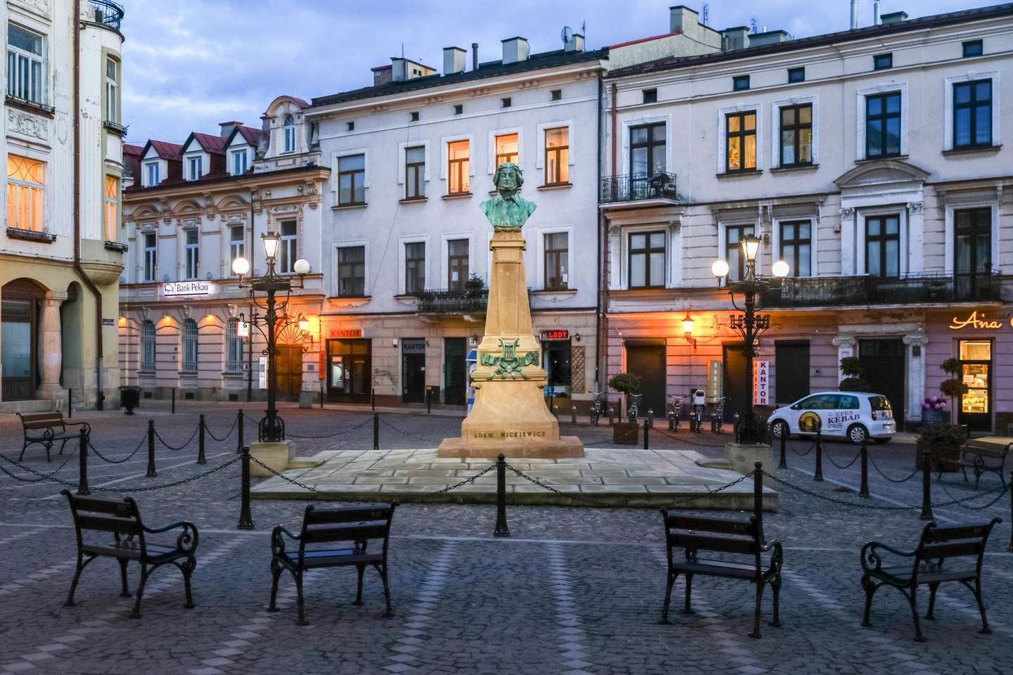 A view of the street in the city centre, almost deserted due