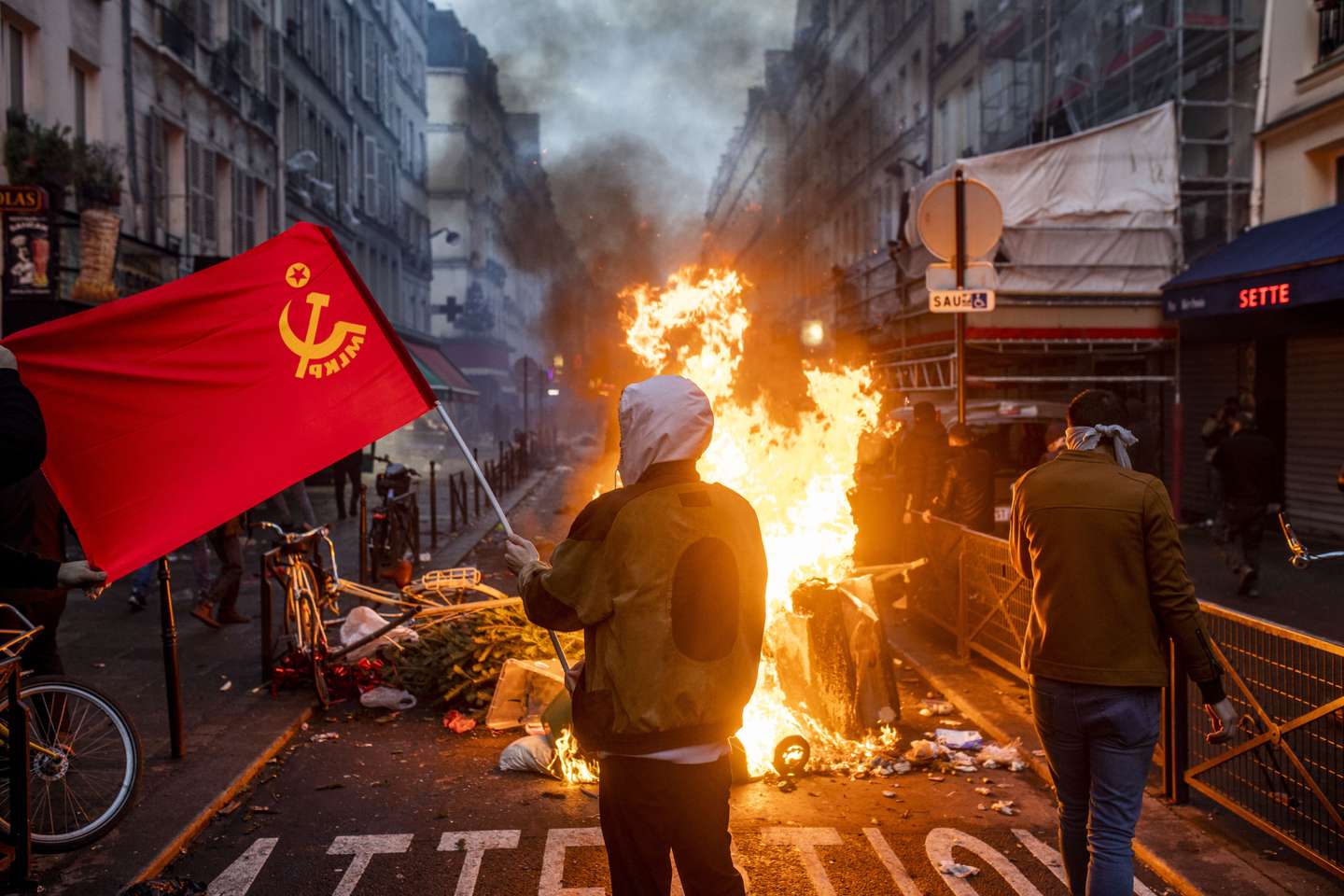 Violent clashes in Paris with supporters of PKK
