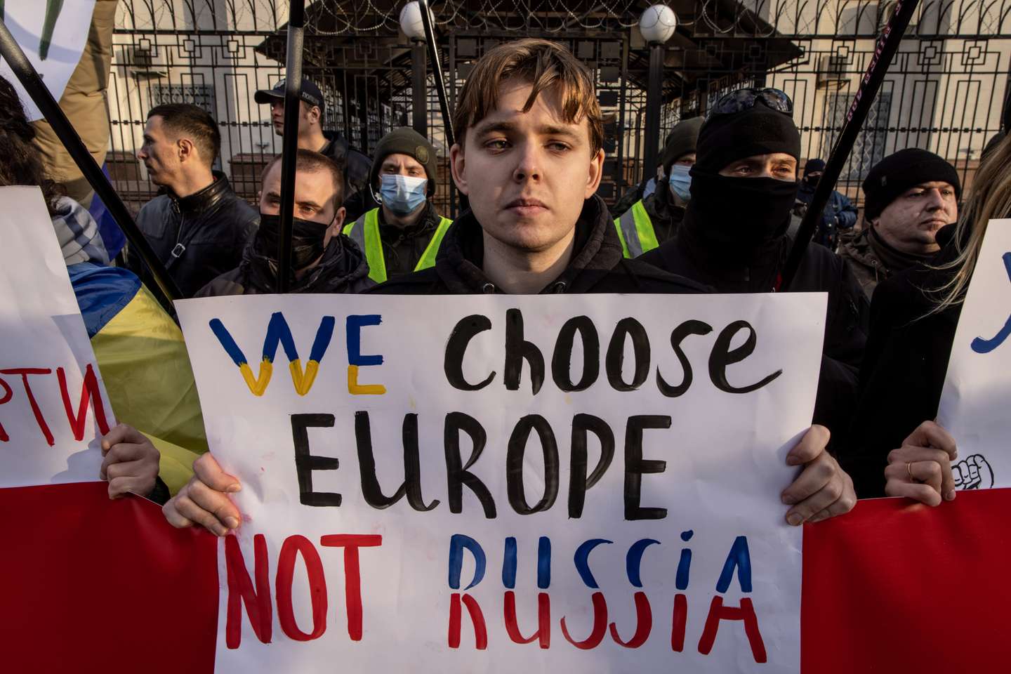 Kyiv Reacts To Looming Threat Of Invasion