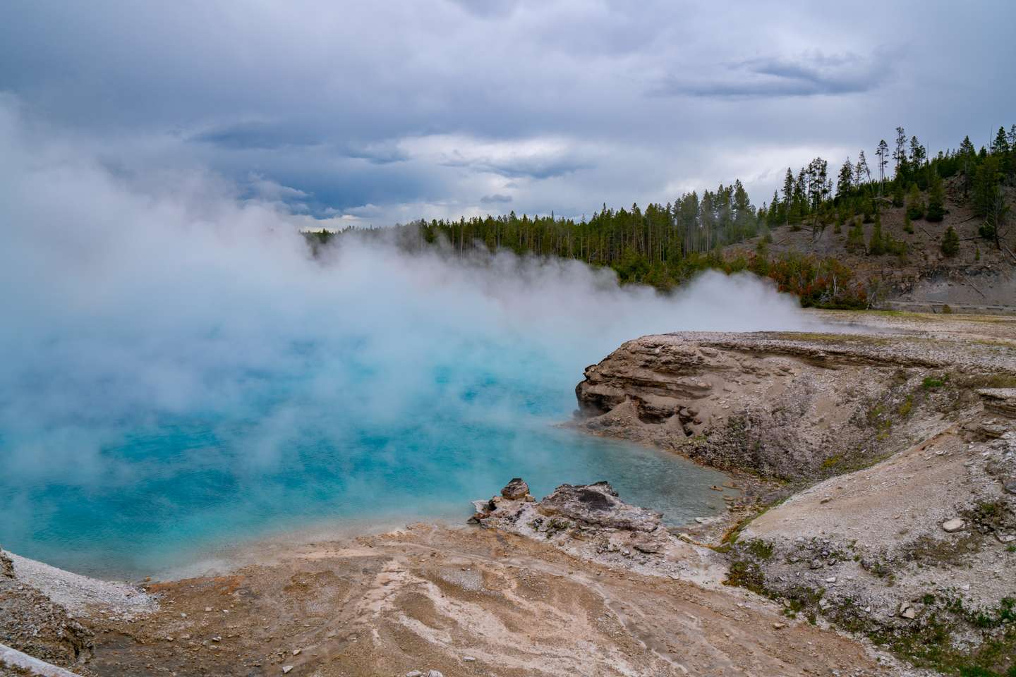 Yellowstone National Park Exteriors And Landmarks - 2021
