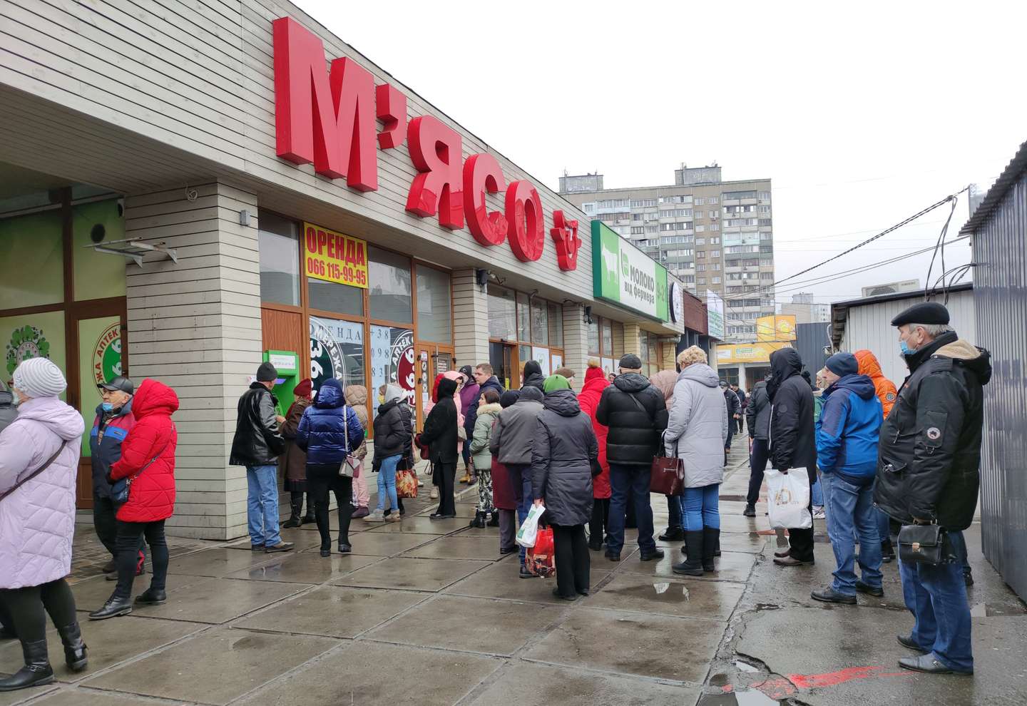 Queues in Ukrainian capital