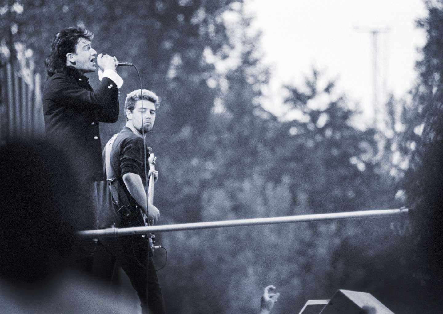 U2