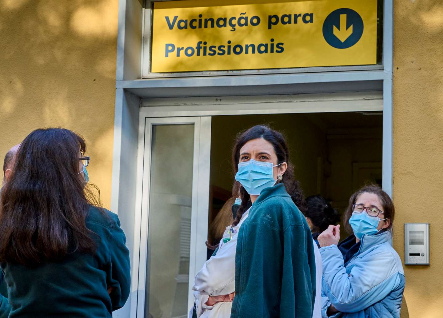 COVID-19 Vaccination In Lisbon Curry Cabral Hospital