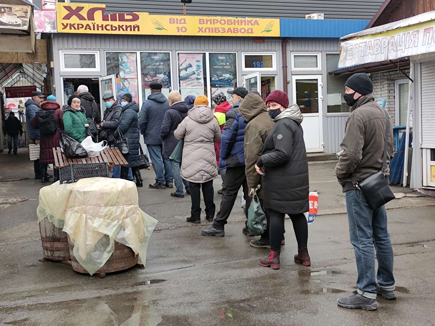 Queues in Ukrainian capital