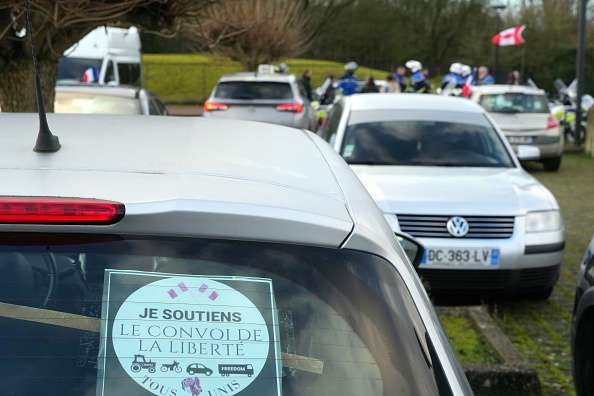 France's Motorists Inspired By Ottowa 'Freedom Convoy' Protest Defy Ban To Converge In Paris