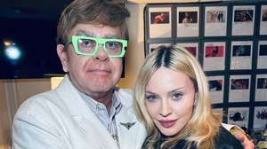 Elton John pede desculpas à Madonna e artistas fazem as pazes após anos de desentendimentos