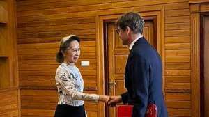 Foto divulgada pelo Gabinete Presidencial de Imprensa e Informação de Mianmar