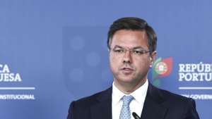 O ministro Adjunto e da Reforma do Estado, Gonçalo Matias, durante o briefing do Conselho de Ministros, que decorreu no Campus XXI, em Lisboa, 16 de outubro de 2025. ANTÓNIO COTRIM/LUSA