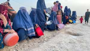Taliban make burqas mandatory for women in Afghanistan