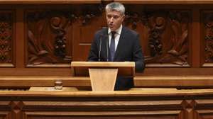 Portuguese Socialist Party (PS) secretary general, Jose Luis Carneiro, delivers a speech during the second day of the general debate on the 2027 State Budget (OE2027) at the Parliament in Lisbon, Portugal, 28 October 2026. ANDRÉ KOSTERS/LUSA