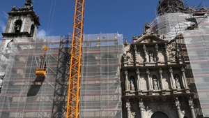 As obras na igreja e claustro de São Gonçalo, no valor de 2,2 milhões de euros, irão recuperar o esplendor do templo e deverão estar prontas no final do ano, em Amarante, 15 de abril de 2021. O investimento em curso prevê reabilitação do edifício (coberturas, pisos, paredes e vãos) e do recheio artístico (retábulos, esculturas, pinturas murais, painéis e azulejares). (ACOMPANHA TEXTO DA LUSA DO DIA 24 DE ABRIL DE 2021). ESTELA SILVA/LUSA
