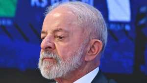 epa12570807 Brazilian President Luiz Inacio Lula da Silva participates in the meeting of the National Council for Science and Technology at the Planalto Palace in Brasilia, Brazil, 04 December 2025.  EPA/ANDRE BORGES