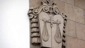 Fachada do Tribunal da Comarca de Évora, no Largo das Portas de Moura, em Évora, 28 de setembro de 2012. NUNO VEIGA / LUSA