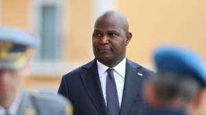 epa12805720 Mozambique President Daniel Chapo arrives for the swearing-in ceremony of Portuguese President Antonio Jose Seguro in Lisbon, Portugal, 09 March 2026. Antonio Jose Seguro, former secretary-general of the Portuguese Socialist Party, was elected President of the Republic in the second round of the presidential elections on 8 February 2026, receiving over 3.5 million votes,a record number,representing 66.84 percent of the votes cast, against Andre Ventura, president of Chega.  EPA/ANDRE KOSTERS