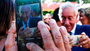 O Presidente da República, Marcelo Rebelo de Sousa, é fotografado durante a visita à 20ª Vindouro – Festa Pombalina / Wine and History em S João da Pesqueira, 2 de setembro de 2022. MIGUEL PEREIRA DA SILVA/LUSA