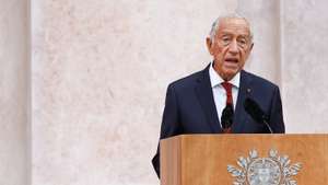 O Presidente da República, Marcelo Rebelo de Sousa, intervém durante as comemorações oficiais do Dia da Implantação da República Portuguesa, nos Paços do Concelho, em Lisboa, 05 de outubro de 2024. A Implantação da República Portuguesa foi o resultado de uma revolução organizada pelo Partido Republicano Português, que destituiu a monarquia constitucional e implantou um regime republicano em Portugal. ANTÓNIO PEDRO SANTOS/LUSA