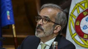 O ministro de Estado e dos Negócios Estrangeiros, Paulo Rangel, fala perante a Comissão de Assuntos Europeus na Assembleia da República em Lisboa, 1 de abril de 2026. TIAGO PETINGA/LUSA