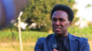 O candidato à Presidência da República de Moçambique para as eleições gerais de 09 de outubro, Venâncio Mondlane, em entrevista à Agência Lusa em Maputo, Moçambique, 14 de agosto de 2024. O candidato presidencial Venâncio Mondlane apelidou hoje o Estado moçambicano de "babilónico", referindo que o vai reformar e despartidarizar como primeira medida caso seja eleito Presidente da República nas eleições de outubro. (ACOMPANHA TEXTO DE 19-08-2024). LUÍSA NHANTUMBO/LUSA