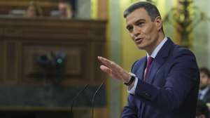 epa10976446 Spain&#039;s Acting Prime Minister Pedro Sanchez delivers a speech during the first day of his investiture debate at the Lower House of the Spanish Parliament, in Madrid, Spain, 15 November 2023. Pedro Sanchez faces his investiture debate in the parliament at a time of great political tension around the amnesty law. He is expected to be invested in a second term this week after PSOE party reached a deal with Catalan pro-independence party Junts per Catalunya (JxCat), led by former Catalan president Carles Puigdemont, by which Catalan separatists involved in the so-called independence &#039;process&#039; in 2017 would be amnestied in exchange of the key support of seven JxCat MPs, among other concessions.  EPA/Kiko Huesca