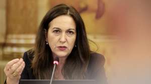 A ministra da Justiça, Rita Alarcão Júdice, intervém durante a sua audição na Comissão de Assuntos Constitucionais, Direitos, Liberdades e Garantias, na Assembleia da República, em Lisboa, 20 de janeiro de 2026. MARCOS BORGA/LUSA